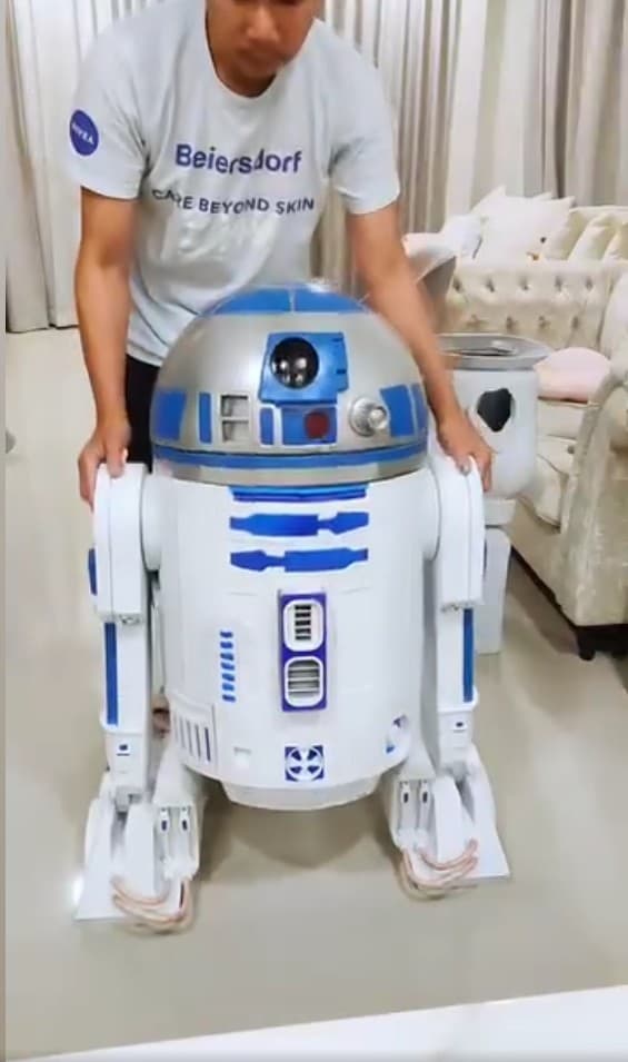 R2-D2